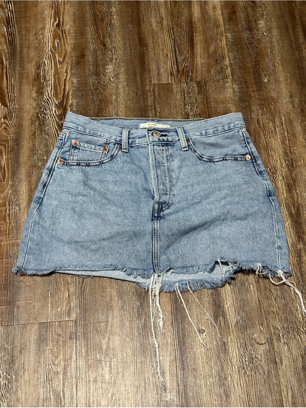 Levi's Icon Skirt Women's 28 Button Fly Frayed Hem Classic Wash Western Denim